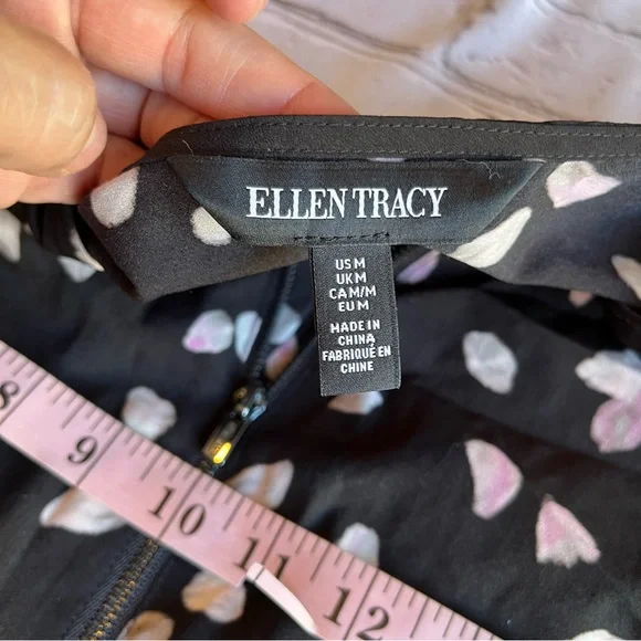 Ellen Tracy Black Print Flowy Blouse Medium - Picture 6 of 11